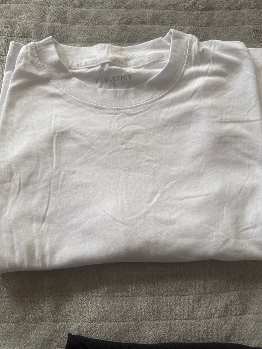Fabletics Bundle - Picture 3 of 6